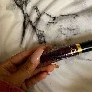 Too Faced Melted Latex Can’t Touch This